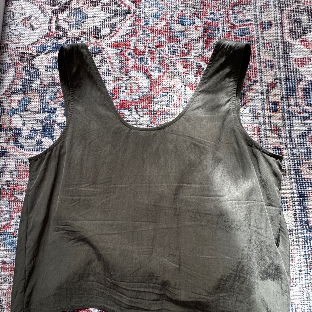 GAP Women's SAGE Green Top Sz M  Ties in front at waist ! - Picture 4 of 5